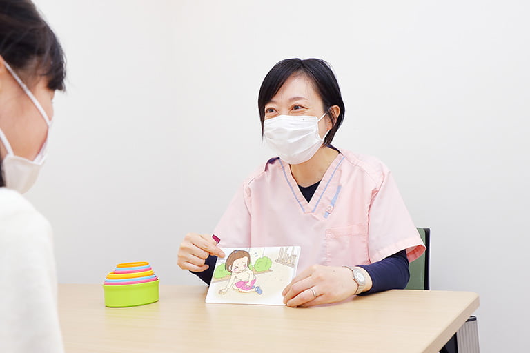 診察の様子の写真